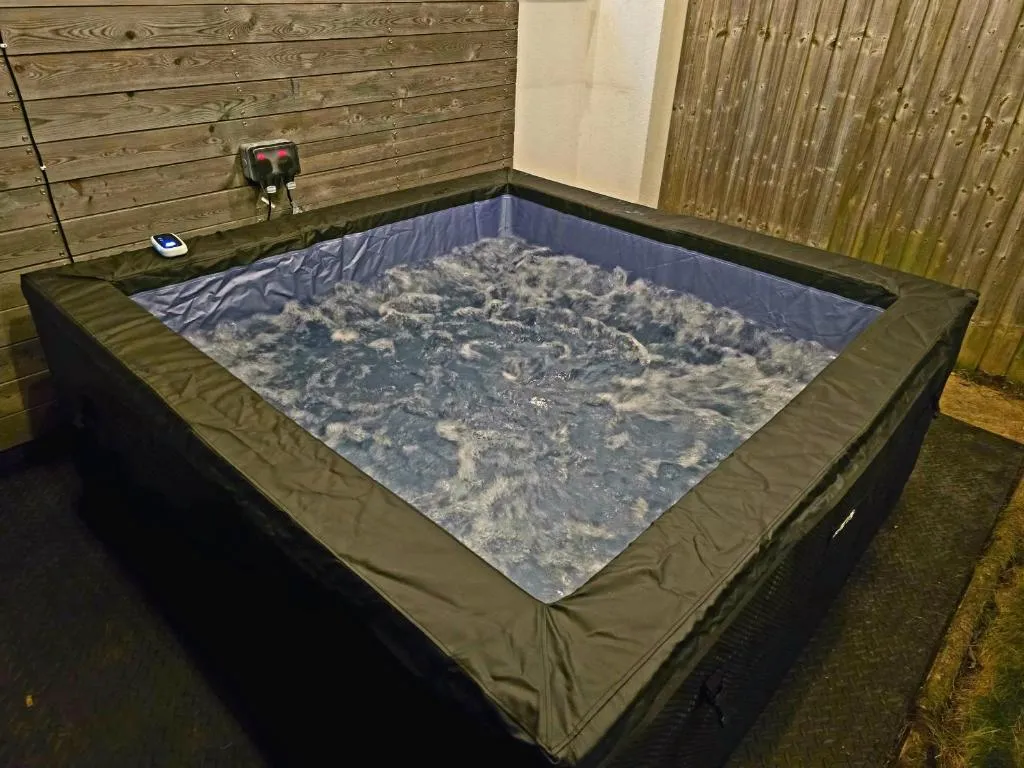 Image of 3 Bed House Etihad Stadium, COOP LIVE Private Parking With Optional HOT TUB