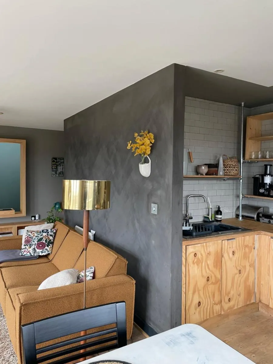 Image 3 of 3 Bedroom Penthouse Apartment