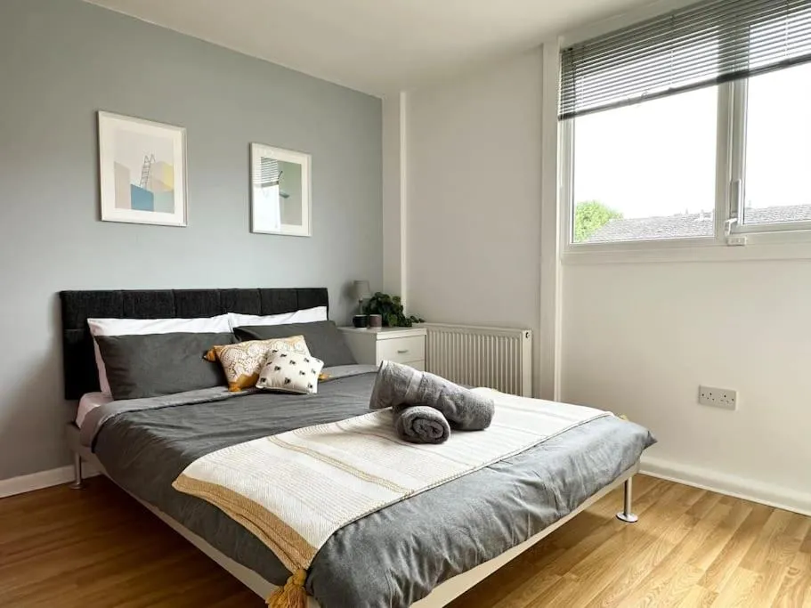 Image 2 of 6 guests house Old Trafford,Media City,City centre, Free parking
