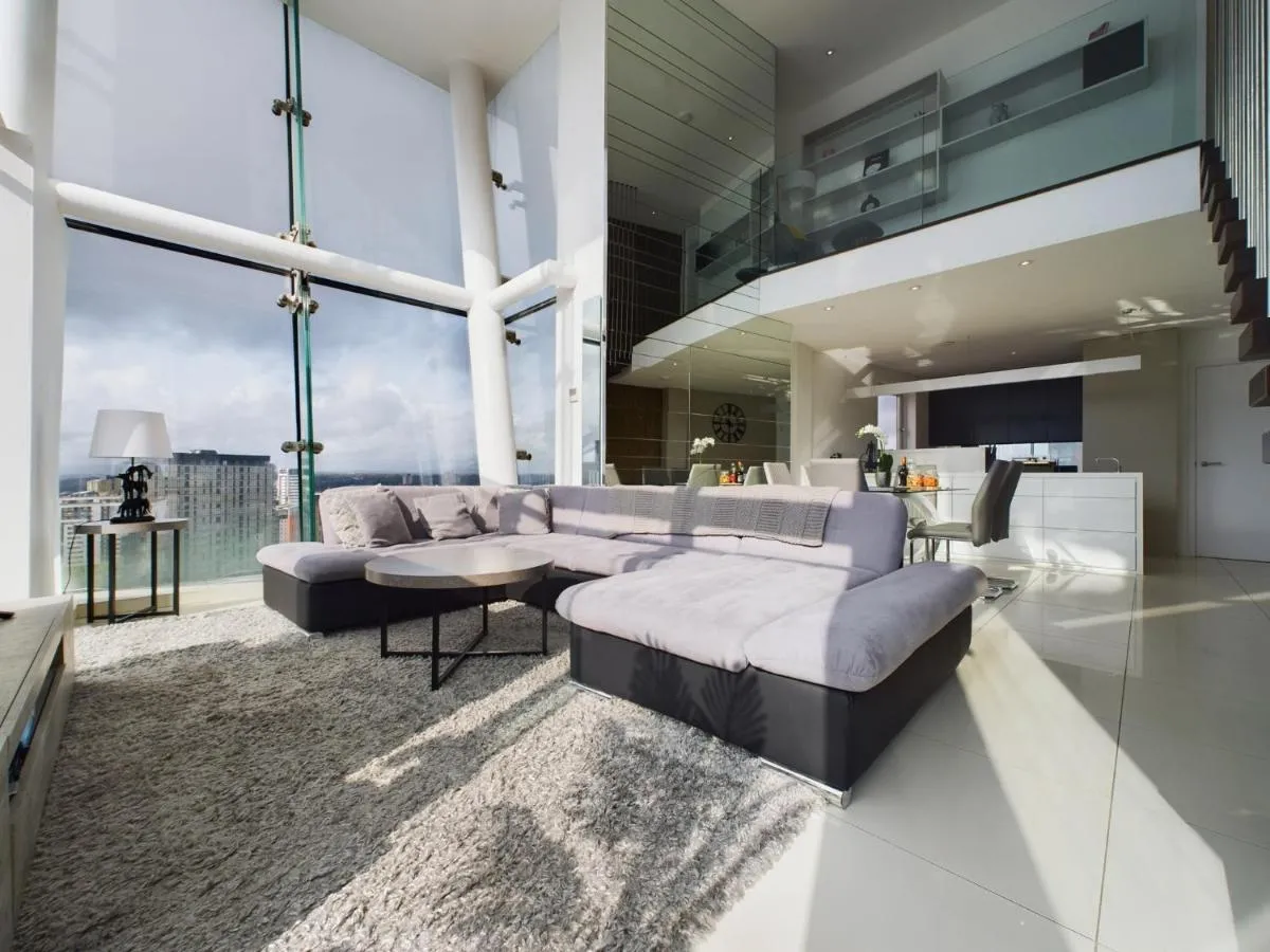Image 4 of Amazing Skyline Views 3BR Duplex