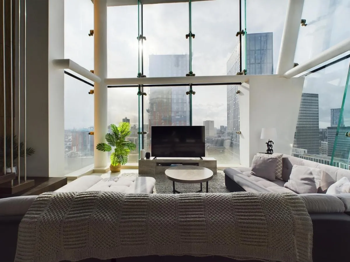 Image 3 of Amazing Skyline Views 3BR Duplex
