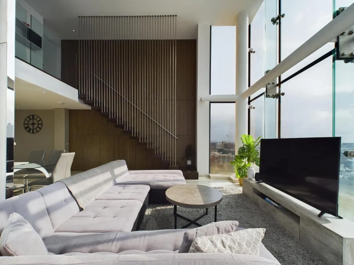 Image 6 of Amazing Skyline Views 3BR Duplex
