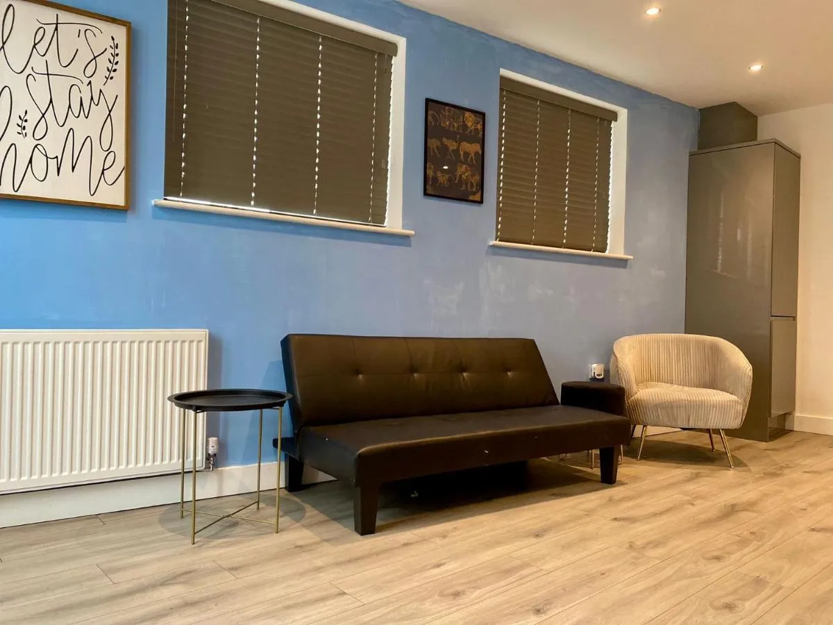 Image 6 of Apartment 6