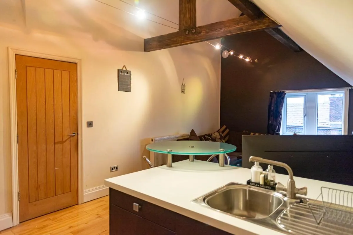 Image 6 of Apartment No.2 – The Old Red King Pub MCR