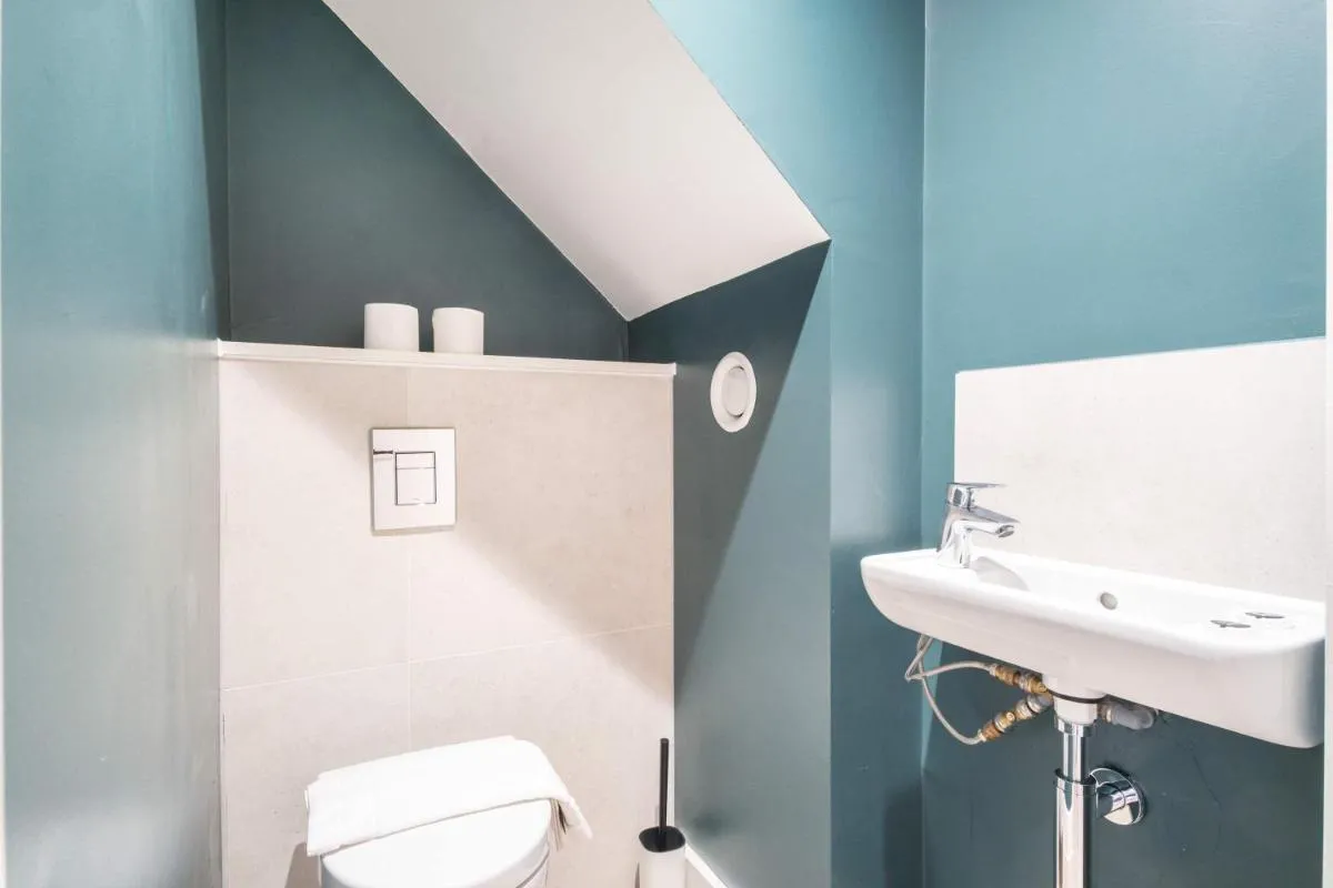 Image 6 of Bright & Contemporary 2 Bed Flat in Manchester