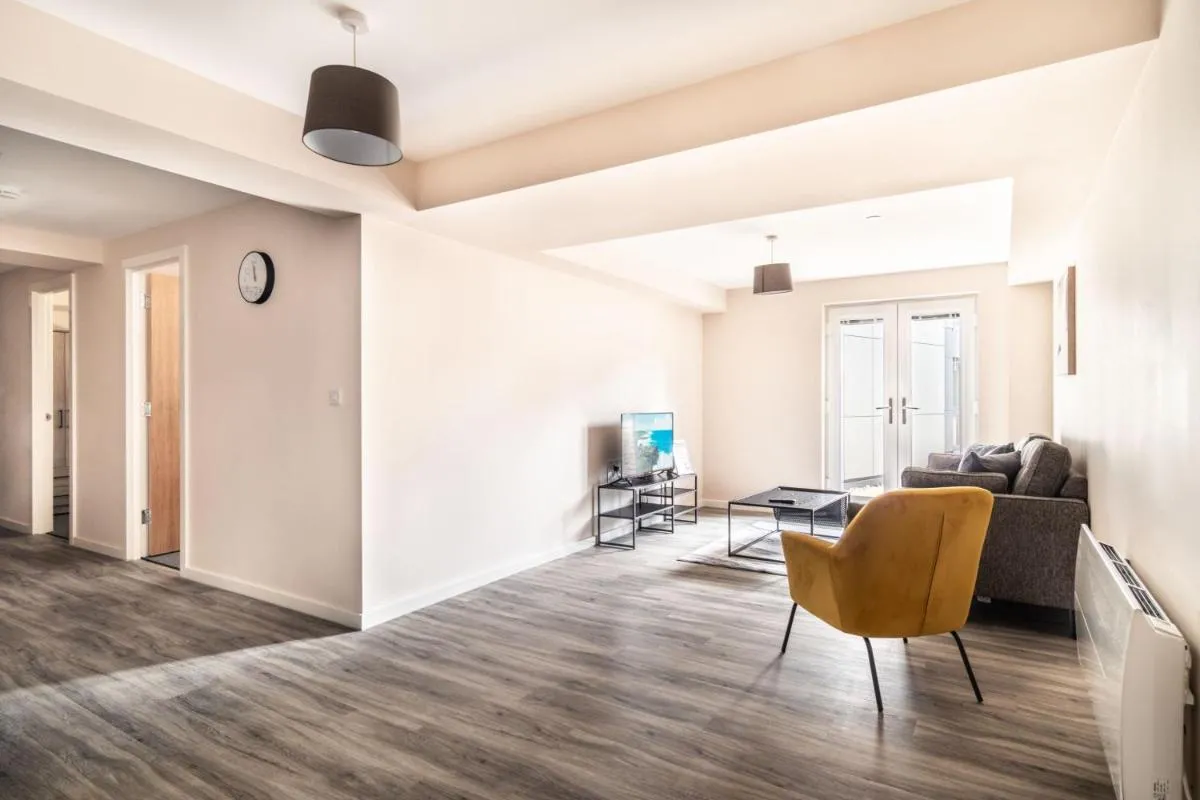 Image 5 of Bright & Stylish 2 Bed Apartment in Manchester