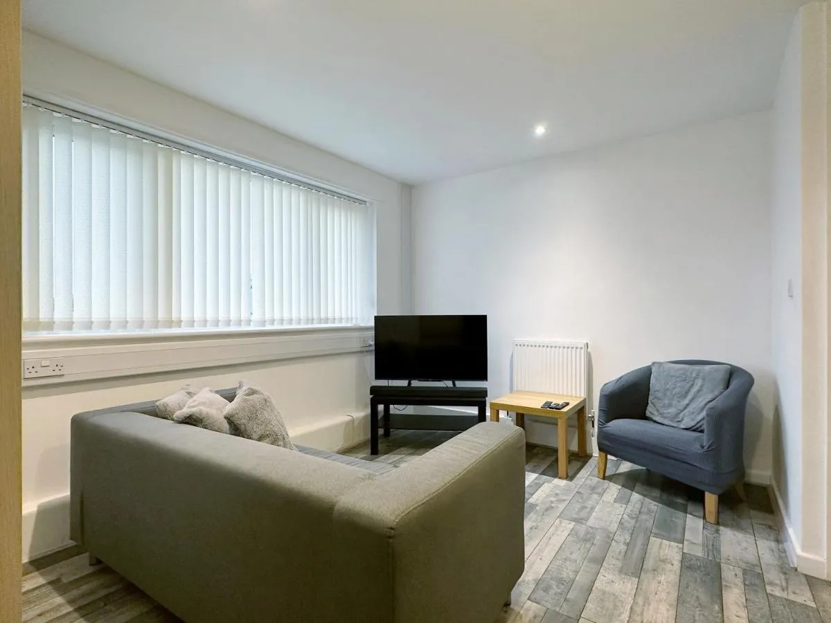 Image 1 of Bright, Warm & Cozy house in Harpurhey