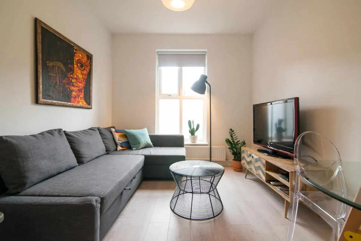 Image 3 of Burton House Boutique Flat