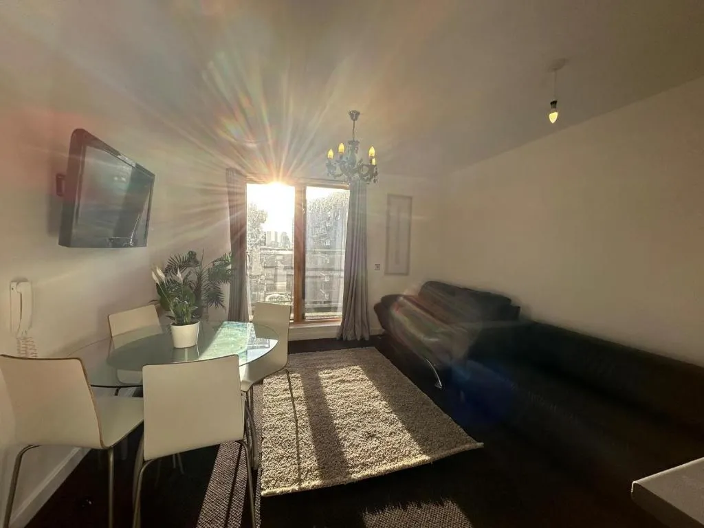 Image of Central 2bed 2bath