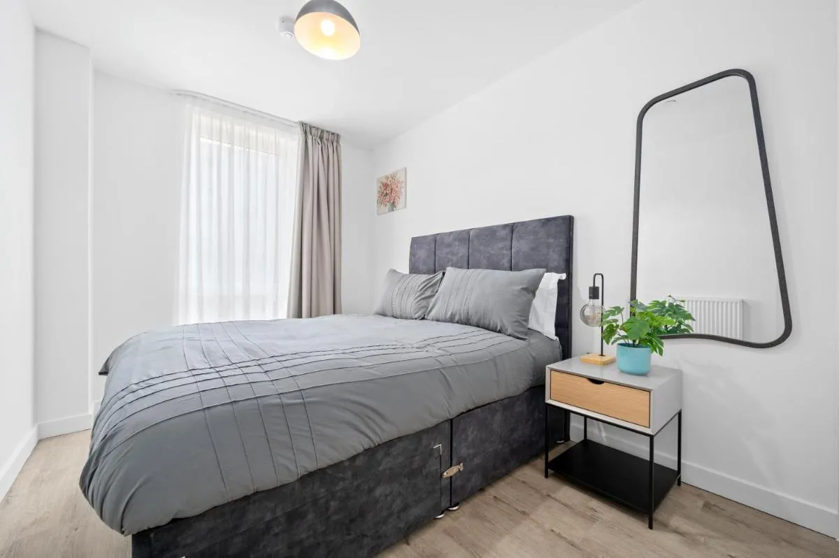 Image 6 of Central Elegant Two-Bedroom Apartment