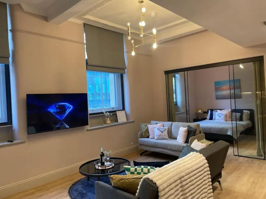 Image of Chic City Suite