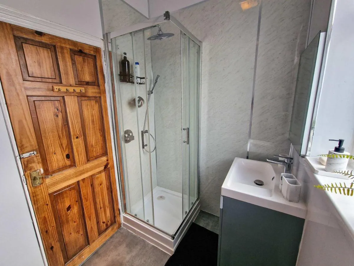 Image 4 of City SuperHost 3bed close to Coop live and Etihad