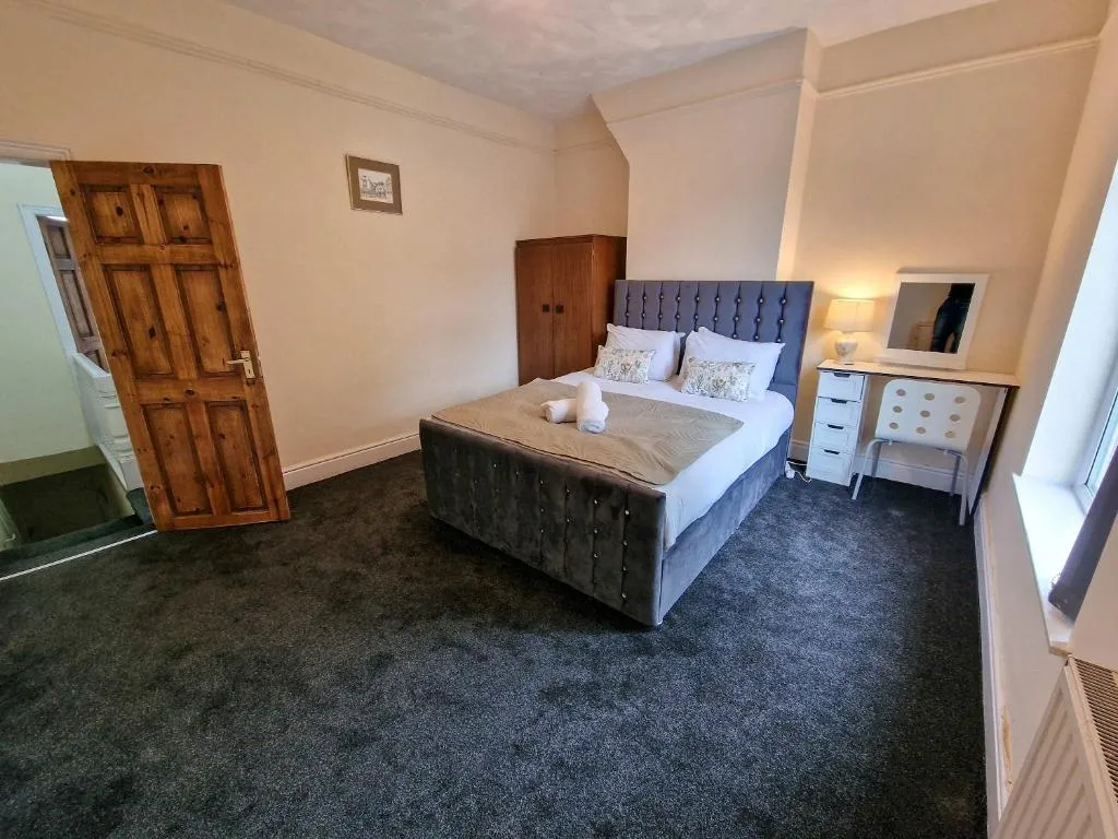 Image of City SuperHost 3bed close to Coop live and Etihad