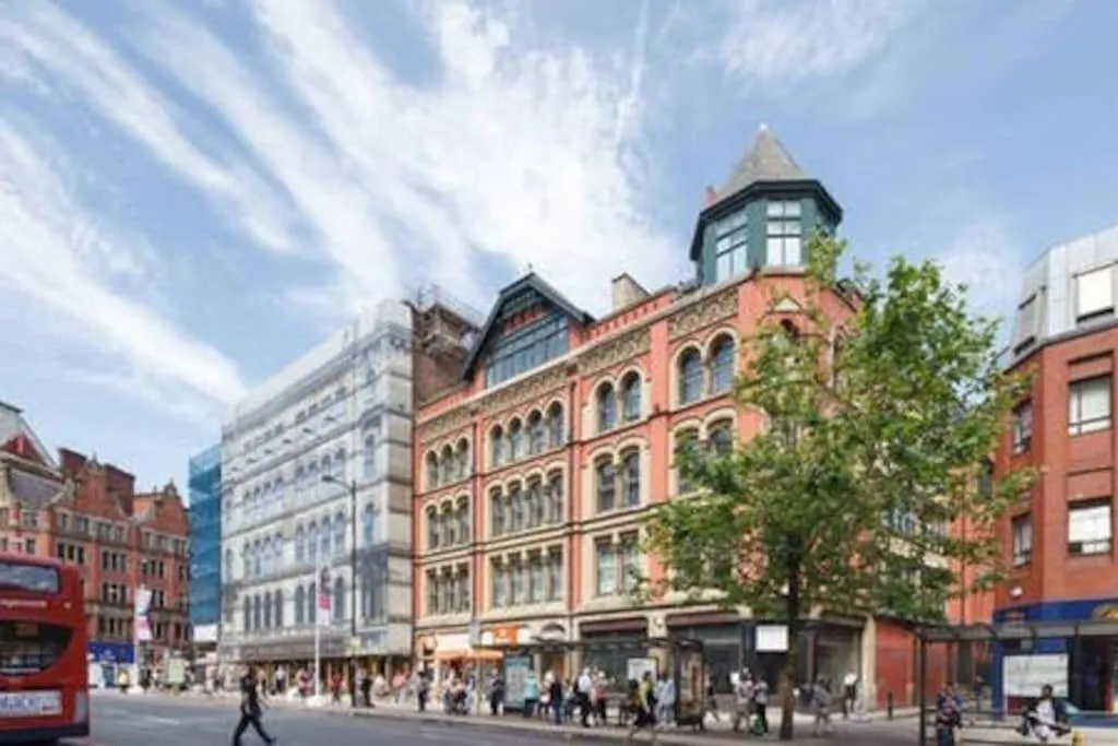 Image 4 of City SuperHost Boutique City Centre Home