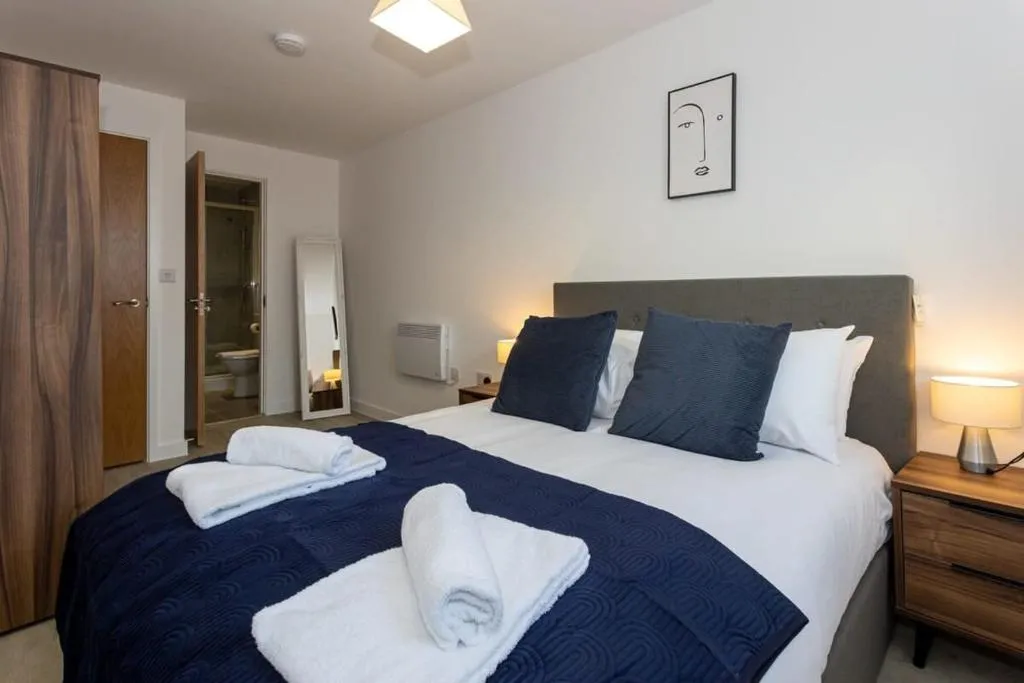Image of City SuperHost Media City Flat