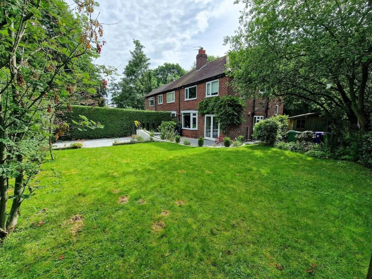 Image 1 of City SuperHost – Stunning Home from Home