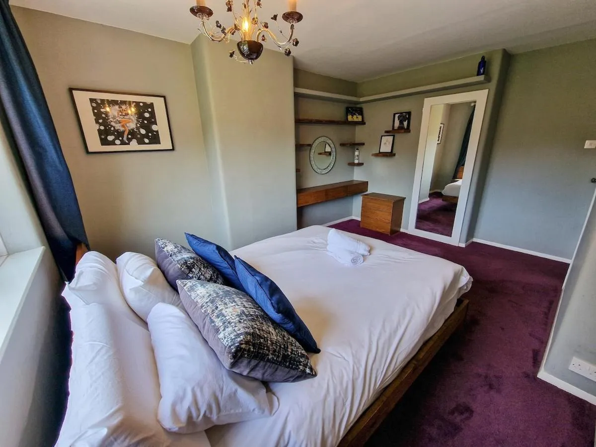 Image 3 of City SuperHost – Stunning Home from Home