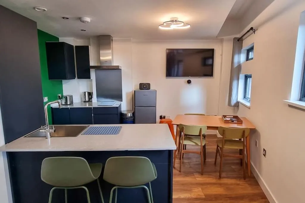 Image 2 of City SuperHost Stunning Northern Quarter Apartment