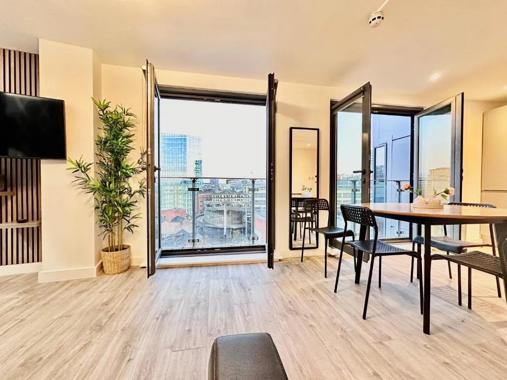 Image of City centre, Top floor apartment, Two balconies