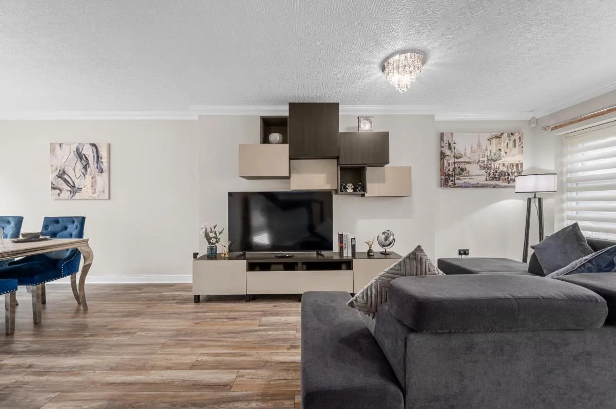 Image 6 of Comfort Meets Style In This 3-Bed MCR Home for 8 Guests