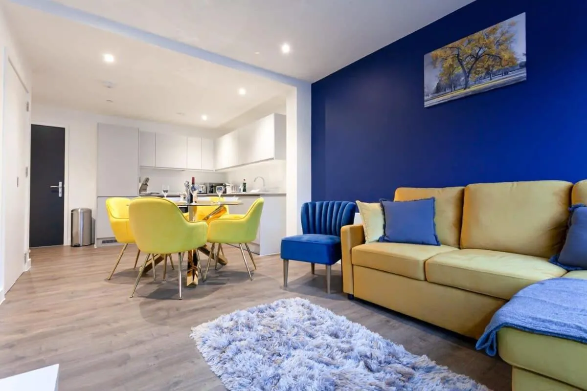 Image 4 of Contemporary 1 Bedroom Apartment in Manchester City Centre
