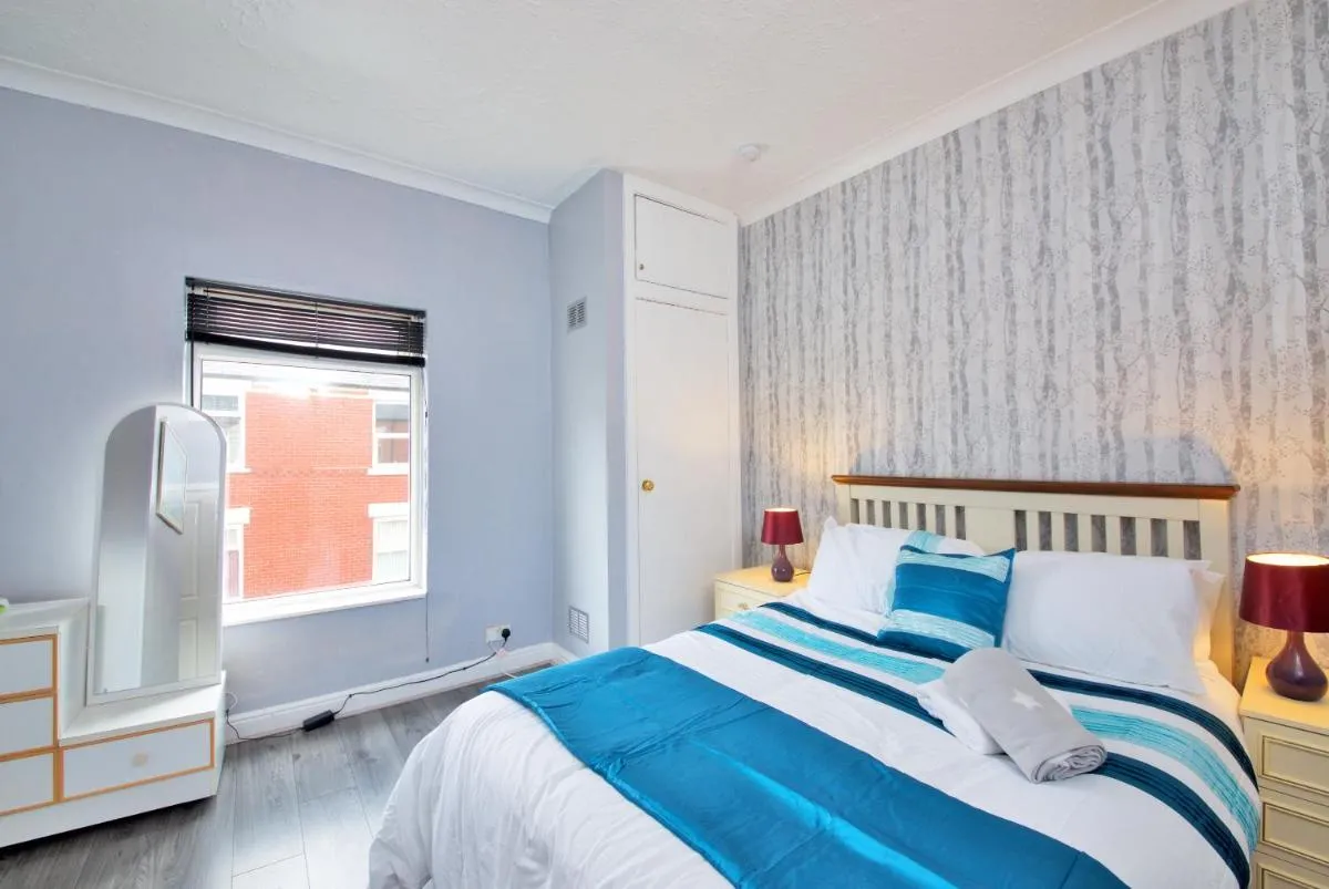 Image 2 of Crystal House 10min to Manchester City Centre ideal for work and leisure