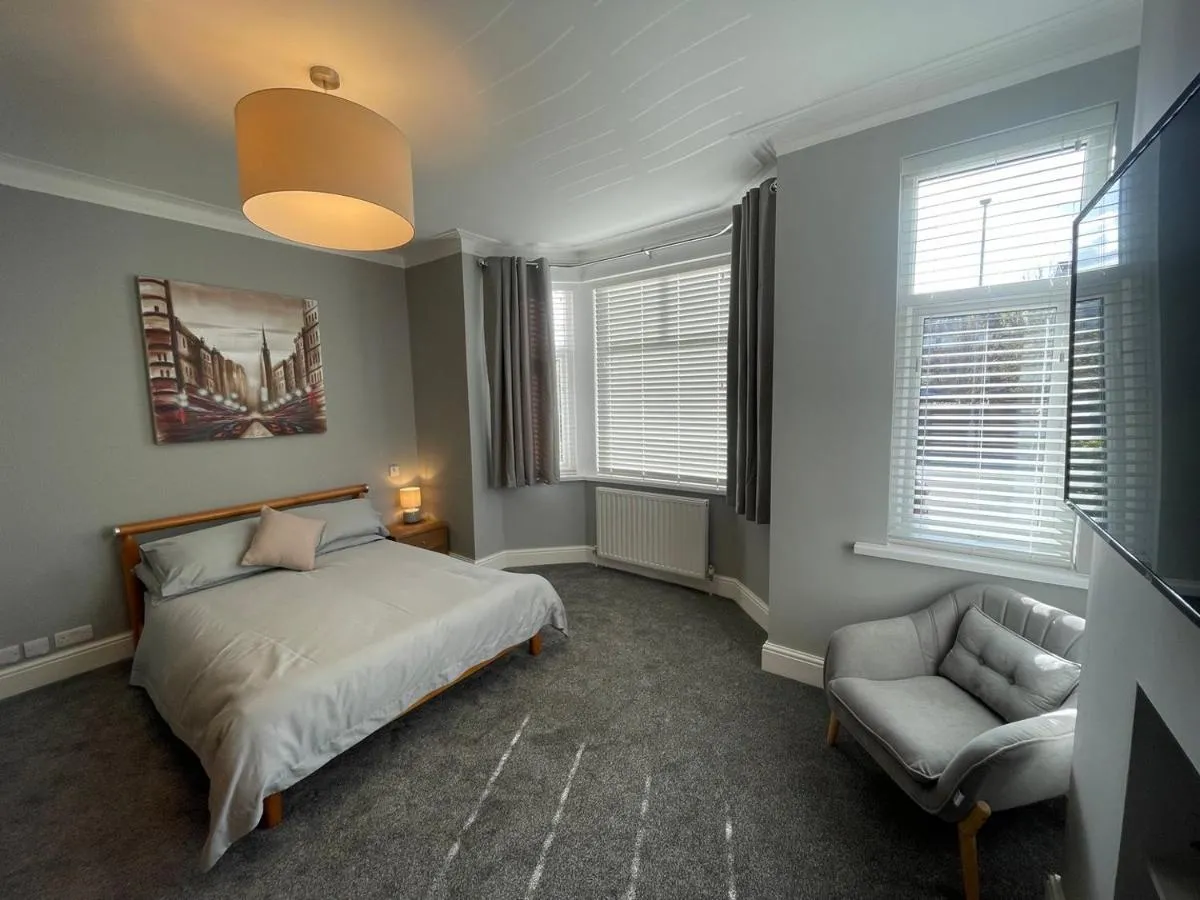 Image 5 of Delightful home in Manchester