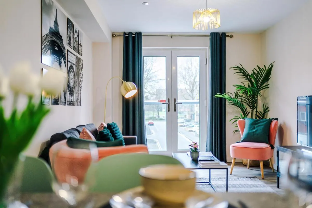 Image 6 of Deluxe 2 Bedroom 2 Bathroom Apartment – Free Secure Parking