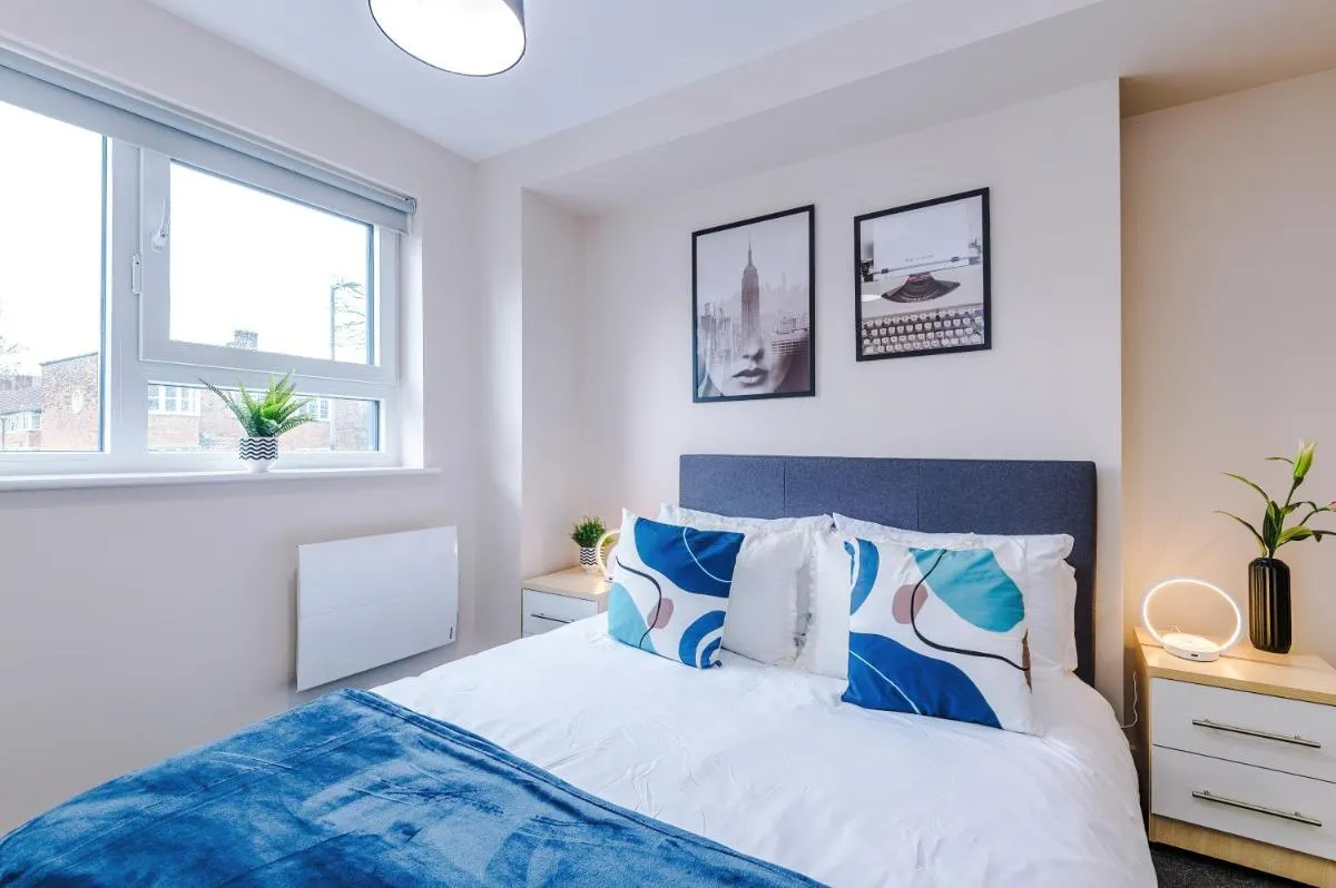 Image 2 of Deluxe 2 Bedroom 2 Bathroom Apartment – Free Secure Parking