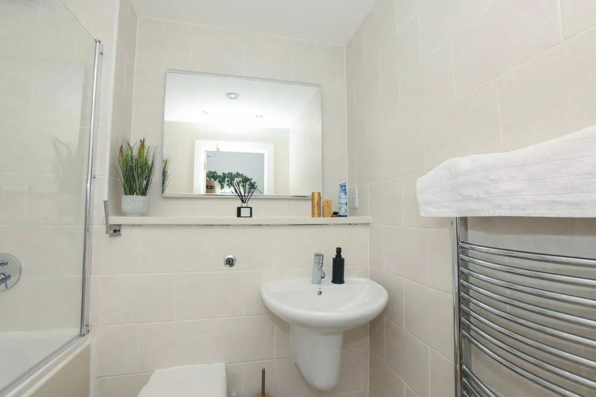 Image 1 of Deluxe Double Room – Deansgate, Manchester