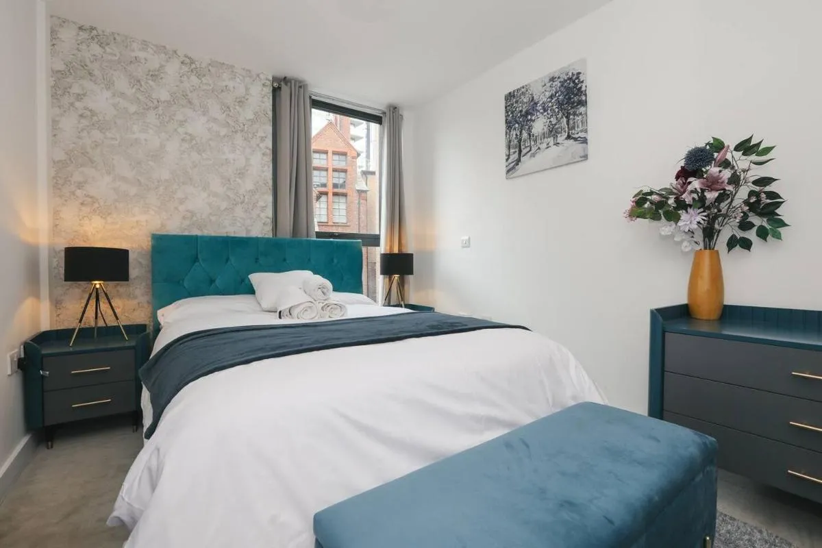 Image 5 of Deluxe Double Room – Deansgate, Manchester