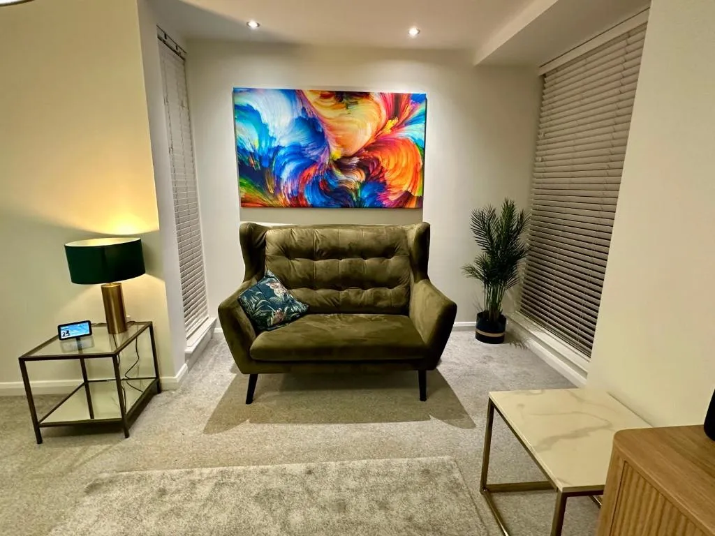Image of Etihad AO Arena 3 BR Central house with Parking