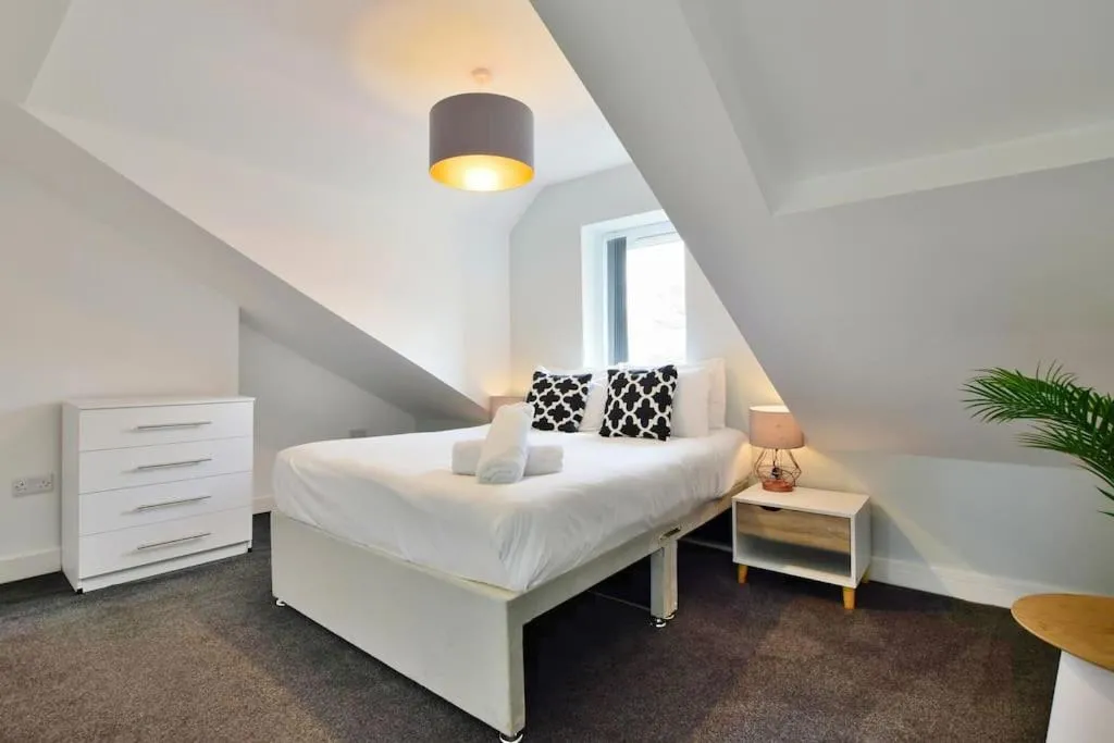 Image 3 of FREE PARKING – 1 BR Salford Royal sleeps 4