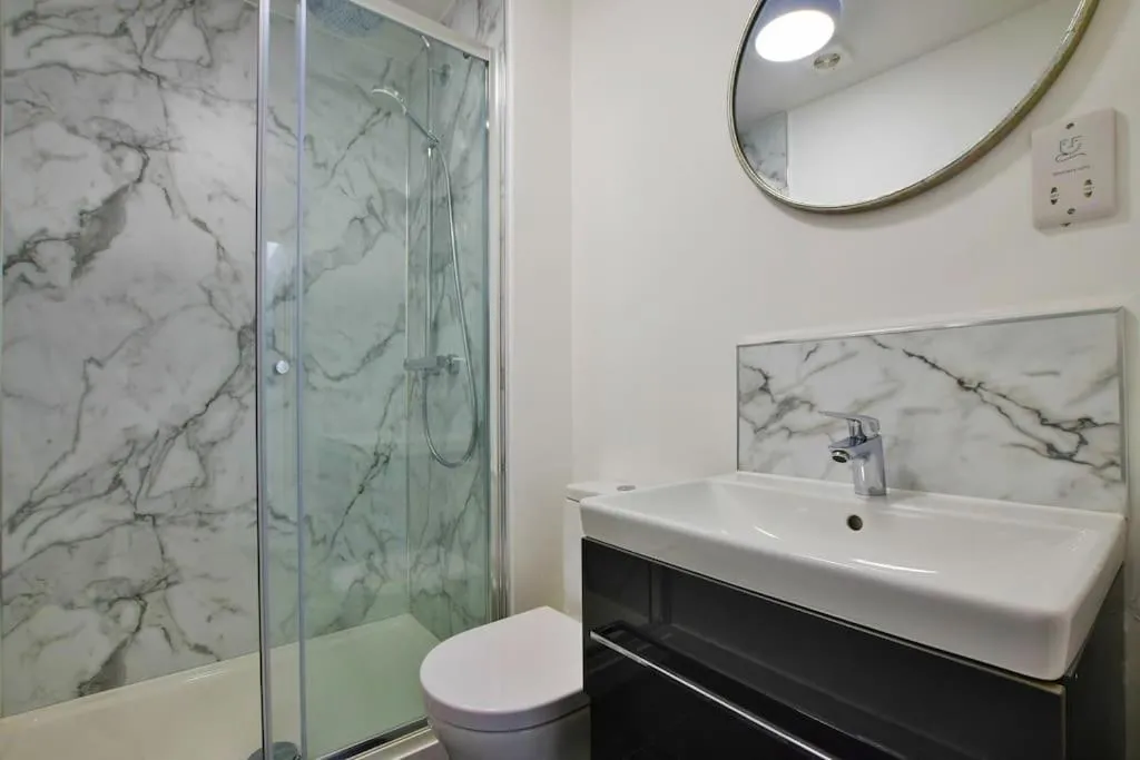 Image 6 of FREE PARKING – 1 BR Salford Royal sleeps 4