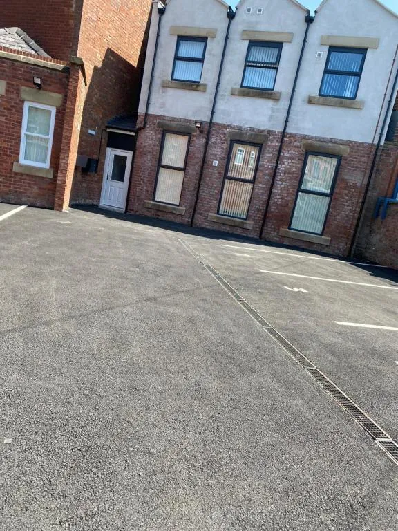 Image of Failsworth Luxury Apartment with Free Parking by Daley Stays