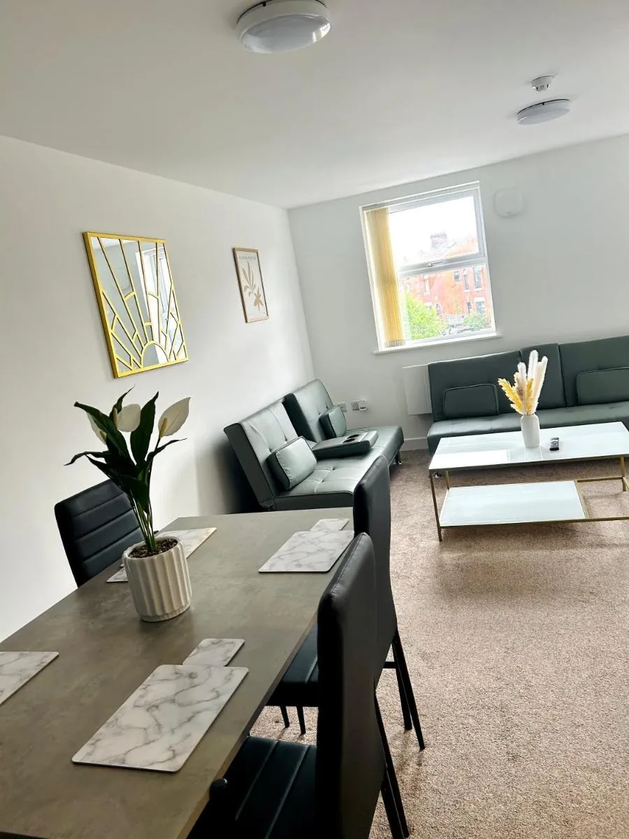 Image 3 of Failsworth Luxury Apartment with Free Parking by Daley Stays
