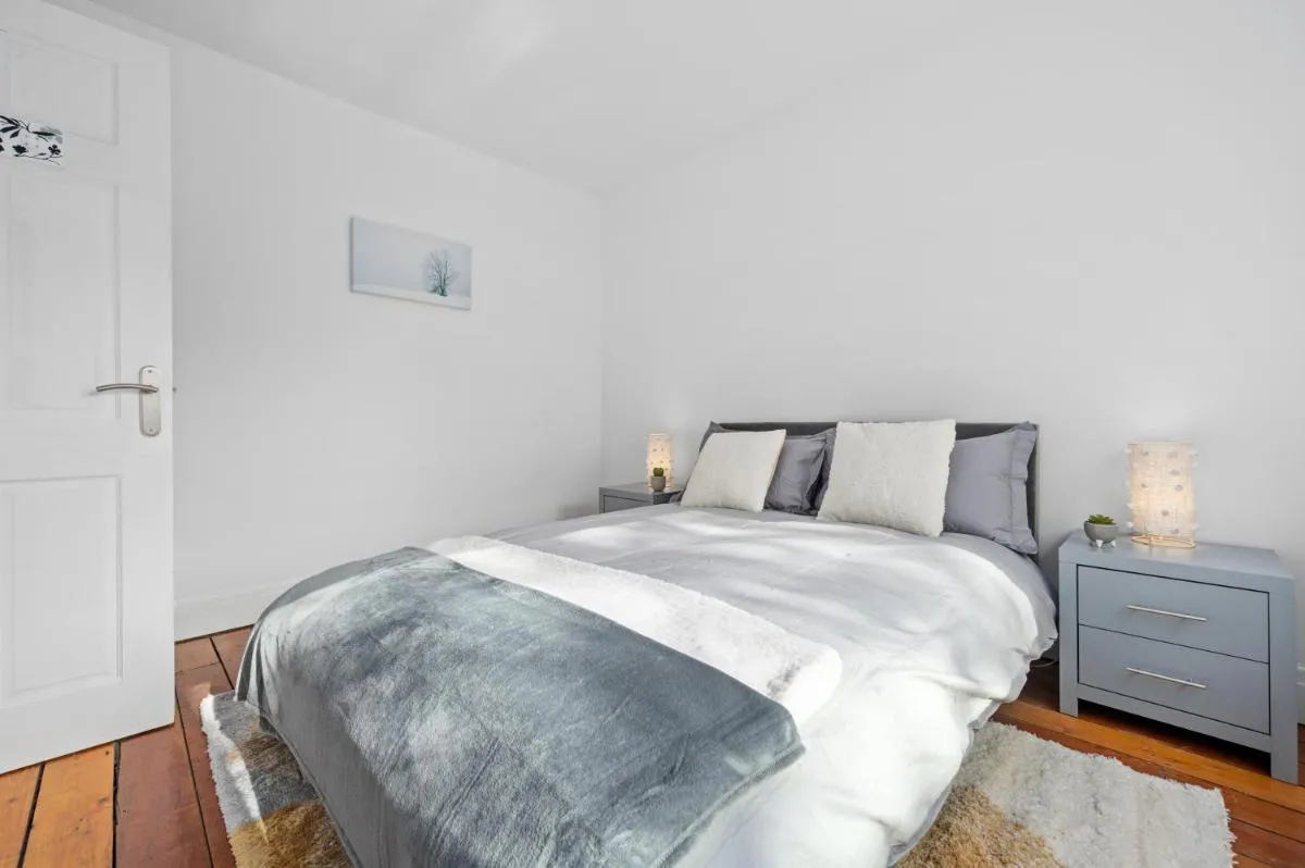 Image 3 of Fantastic, modern 3 bedroom house