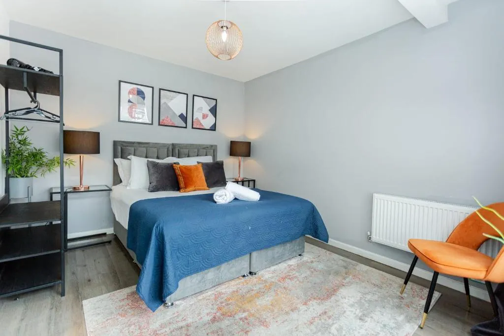 Image of Free Parking 5 Minutes from City Centre