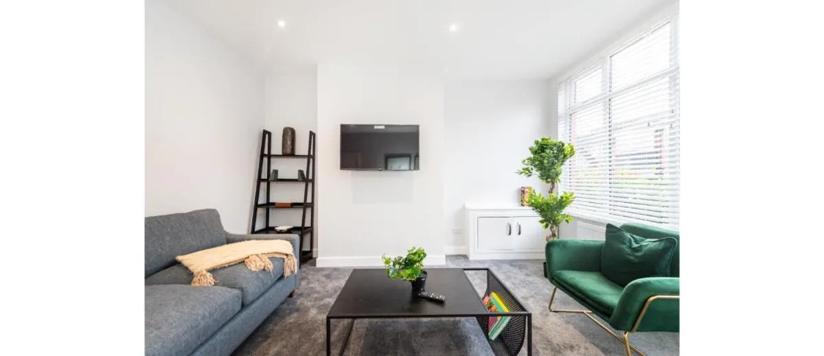 Image 1 of Hassle-Free & Handsome Brand-New 3-Bed Home