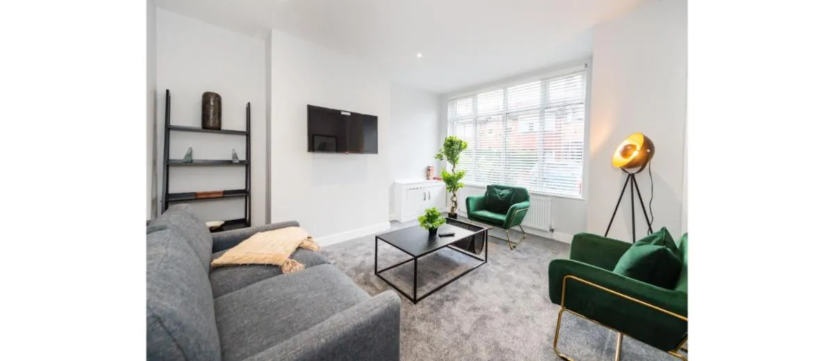 Image 6 of Hassle-Free & Handsome Brand-New 3-Bed Home