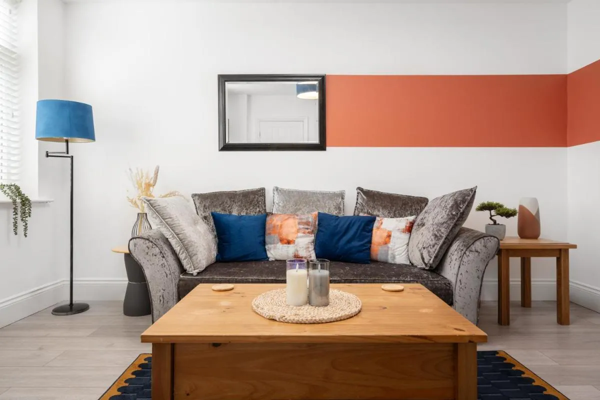 Image 5 of Hilltop House in Central Manchester – Free Parking