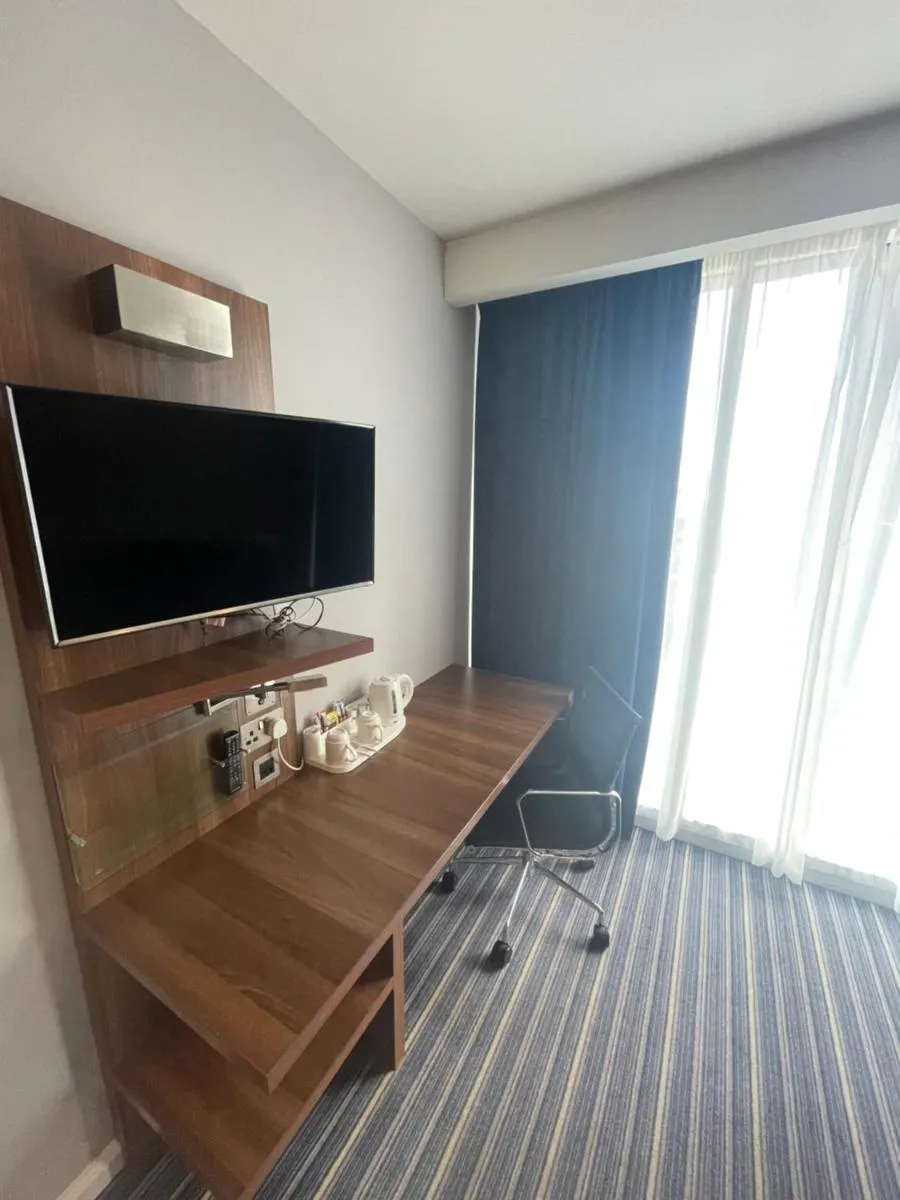 Image 6 of Holiday Inn Express Manchester City Centre, an IHG Hotel