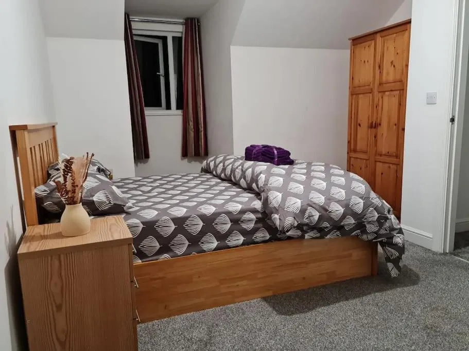 Image of Impeccable 4-Bed House Near Manchester City Centre