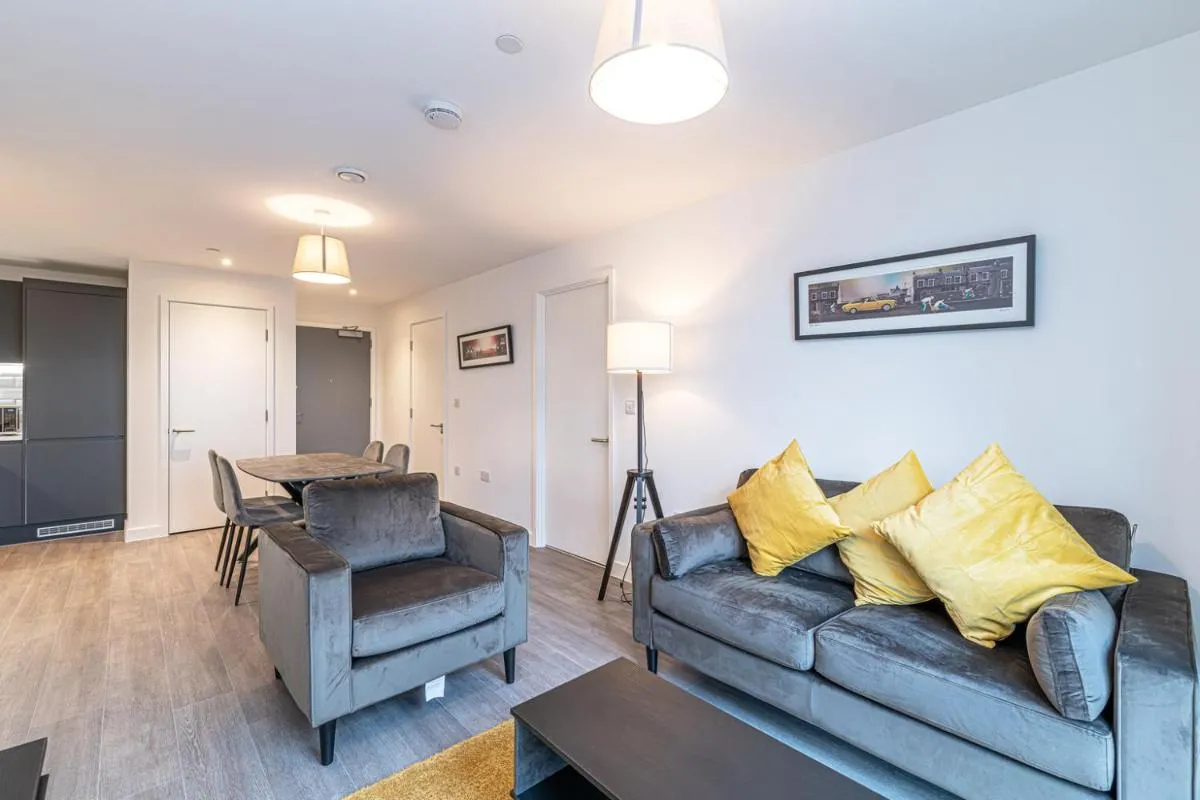 Image 1 of Insignia Apartments