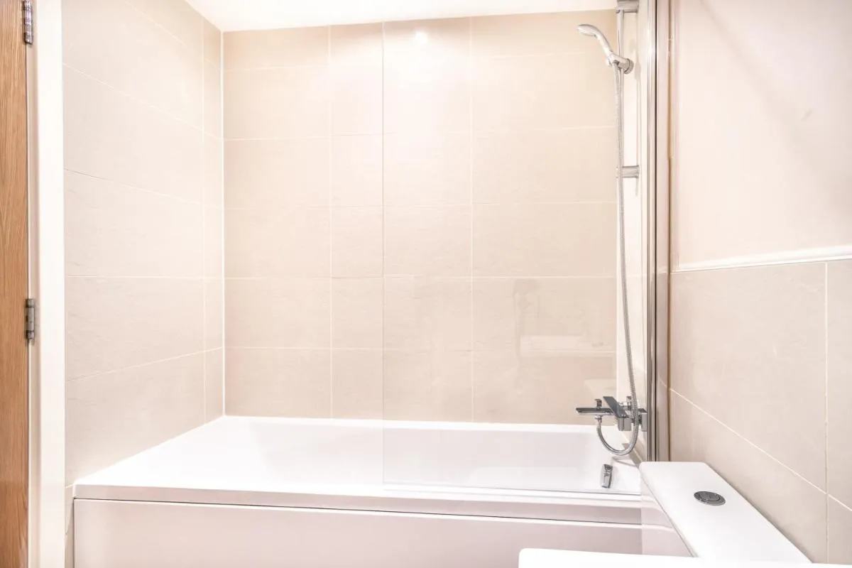 Image 5 of Lovely 2 Bedroom Manchester Apartment