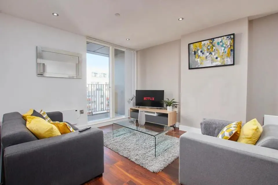 Image of Lovely Central Abode – Amazing Views – Parking