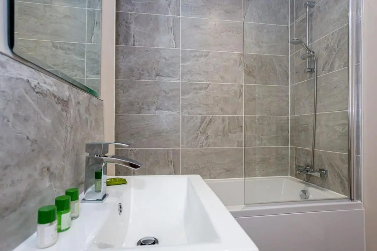Image 4 of Lovely Modern 1 Bedroom Apartment Manchester