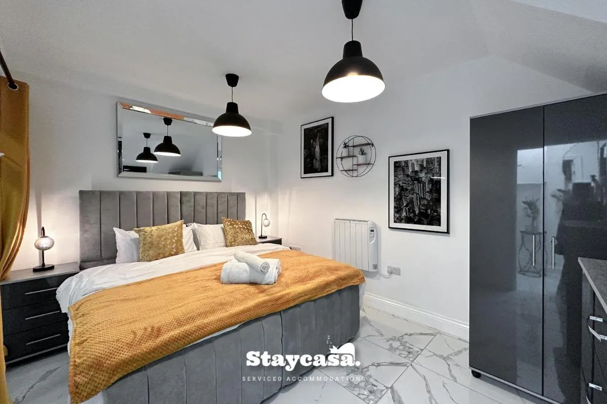 Image 3 of Luxurious 1 Bedroom Apartment Sleeps 3-4