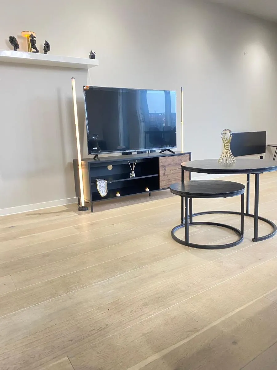 Image 5 of Luxurious, High-End 2-Bedroom with Balcony
