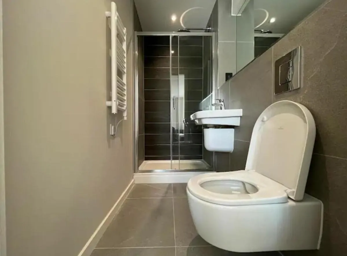 Image 2 of Luxurious, High-End 2-Bedroom with Balcony